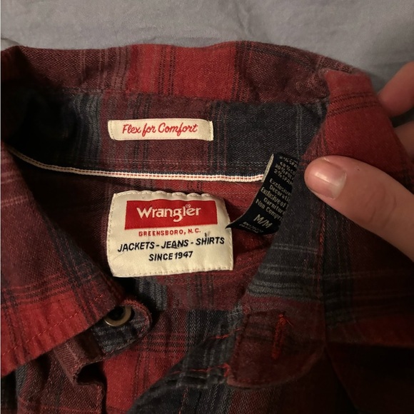 WRANGLER BUTTON FRONT WESTERN SHIRT Men's Size M Red/Black NWOT - Picture 5 of 11